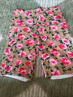 Offline- Floral Bike Shorts
